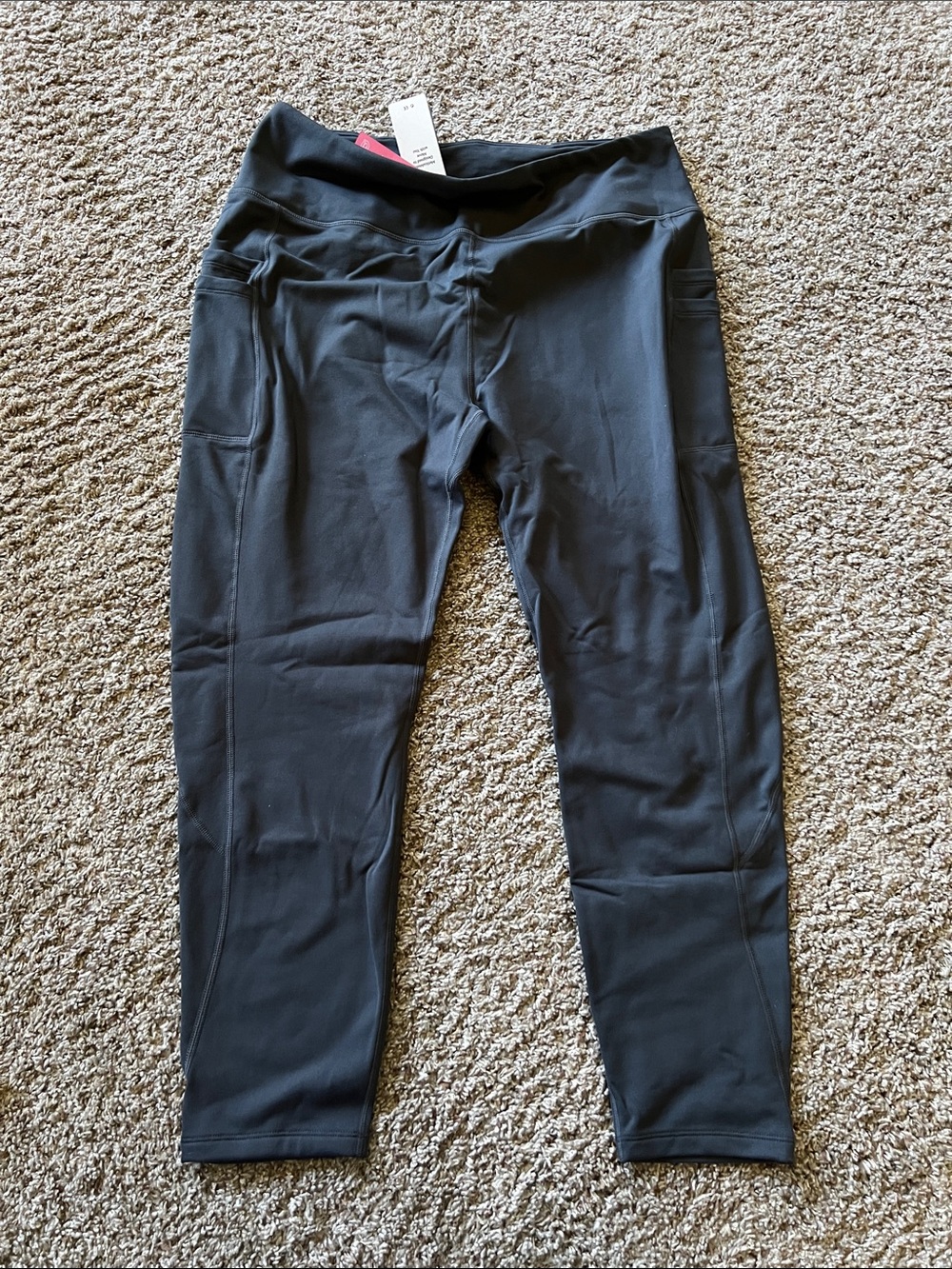 Baleaf woman’s Black Active Fleece Leggings with Side Pockets